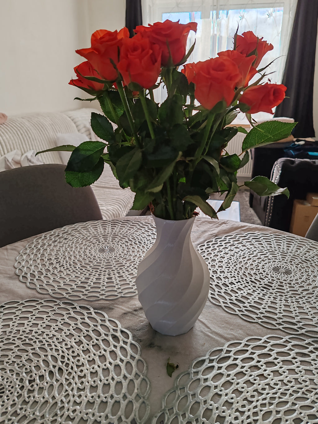 Round Spiral Vase – 3D Printed Decorative Vase